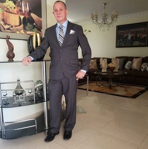 Meet your Posher, Juan